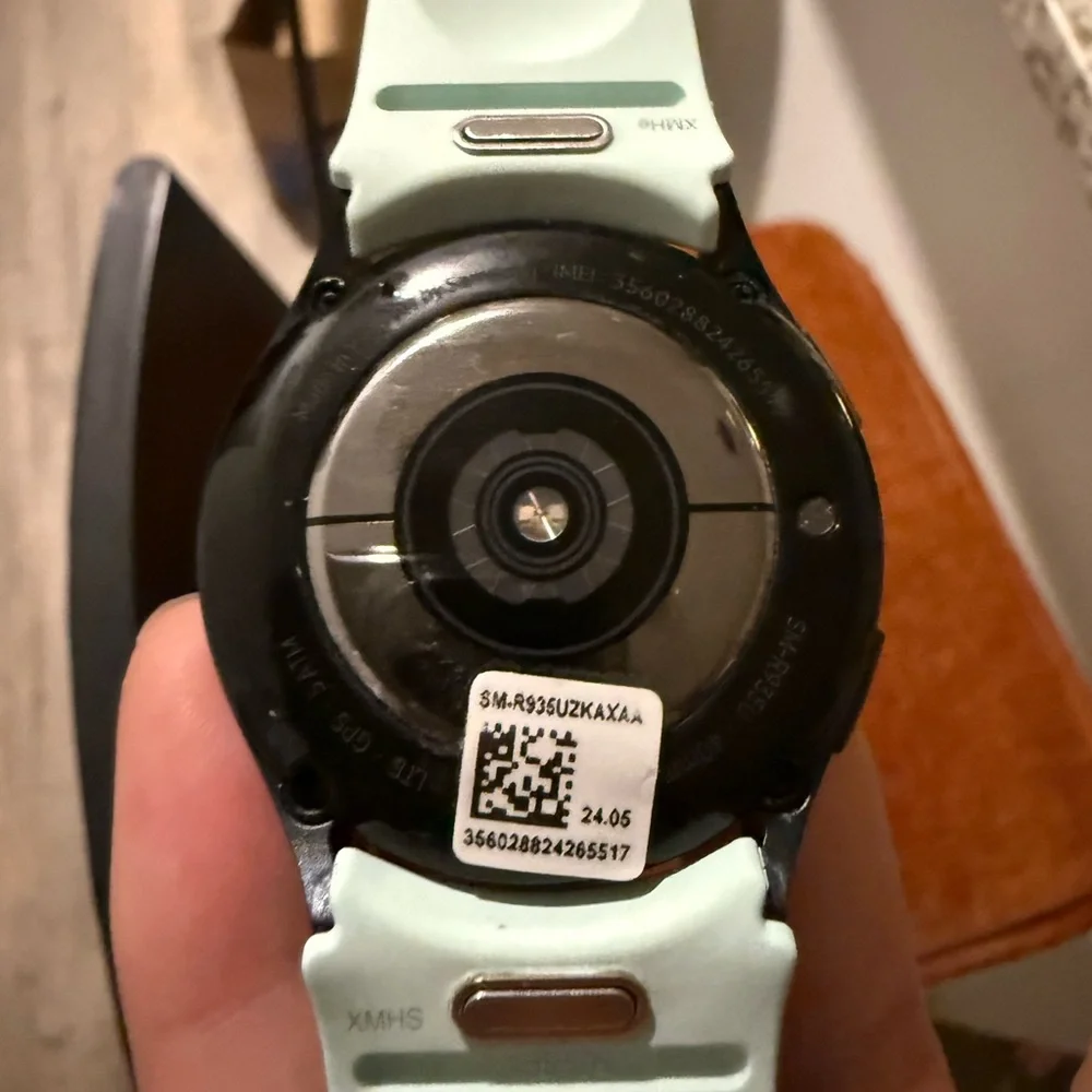 Samsung Galaxy Watch 6 40MM Black GPS + Cellular